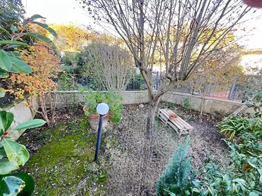 Immagine 10 di Appartamento in vendita  a Casole D'elsa