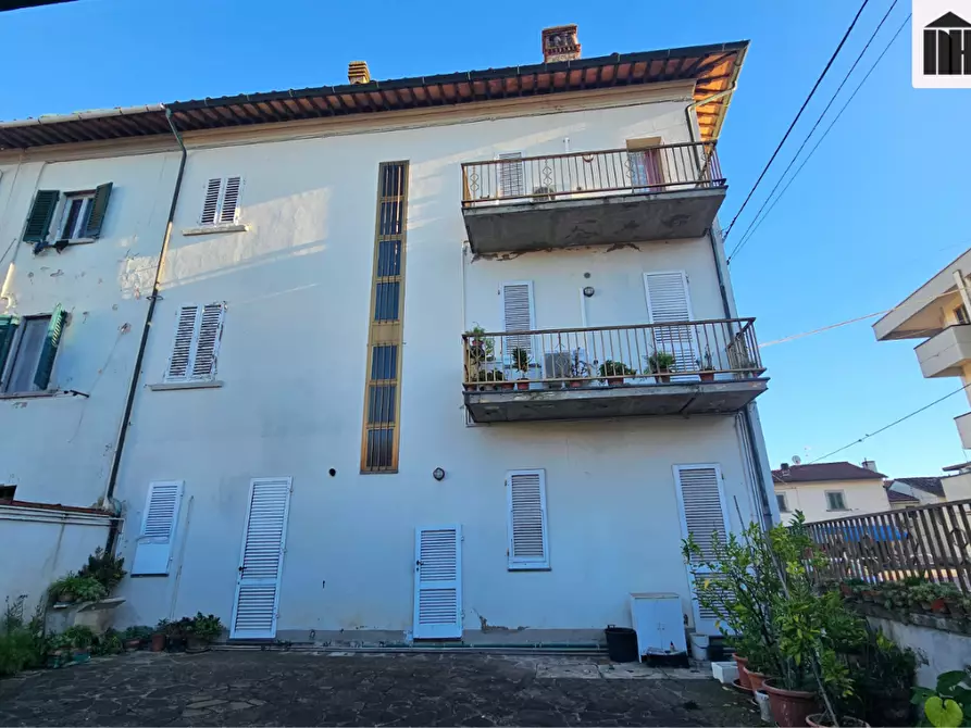 Immagine 30 di Appartamento in vendita  a Santa Croce Sull'arno