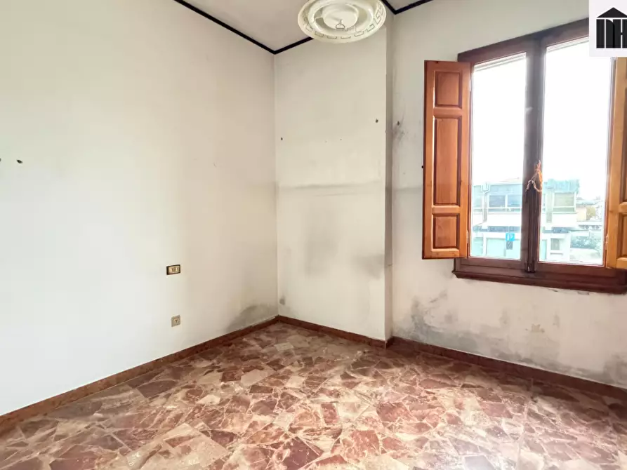 Immagine 25 di Appartamento in vendita  a Santa Croce Sull'arno