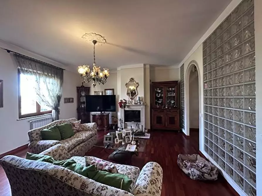 Immagine 9 di Terratetto in vendita  a Pisa