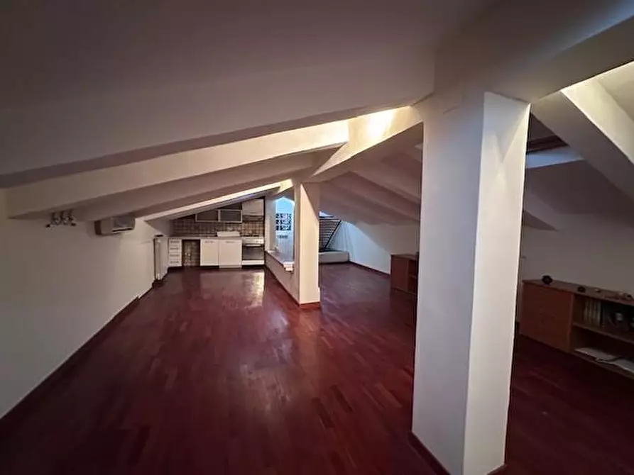 Immagine 38 di Terratetto in vendita  a Pisa