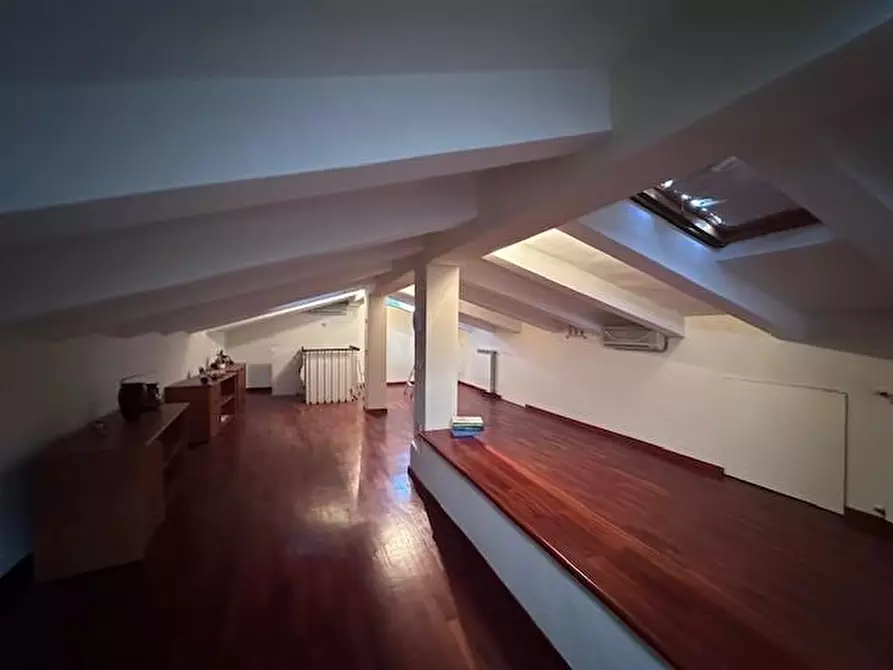 Immagine 41 di Terratetto in vendita  a Pisa