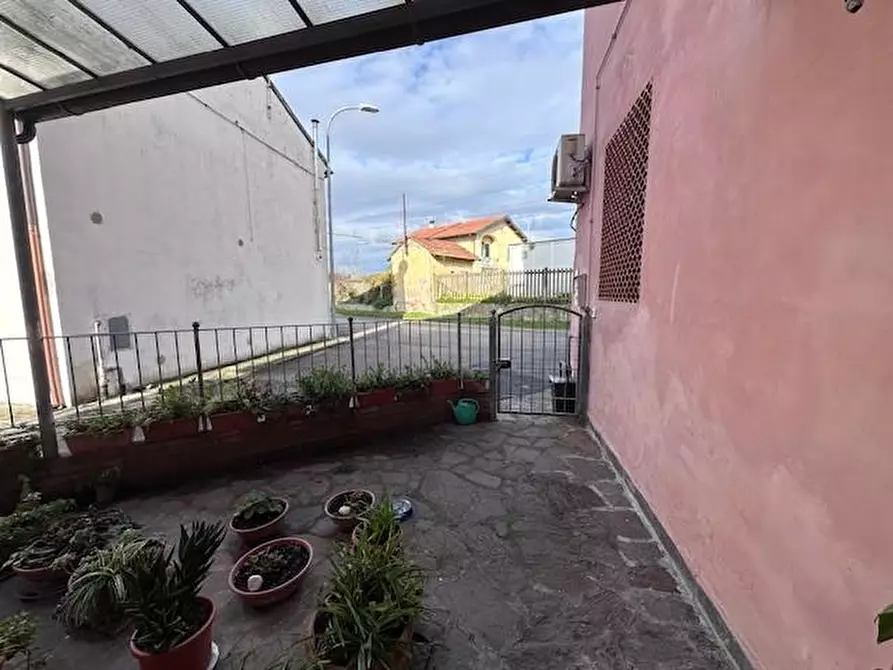 Immagine 44 di Terratetto in vendita  a Pisa