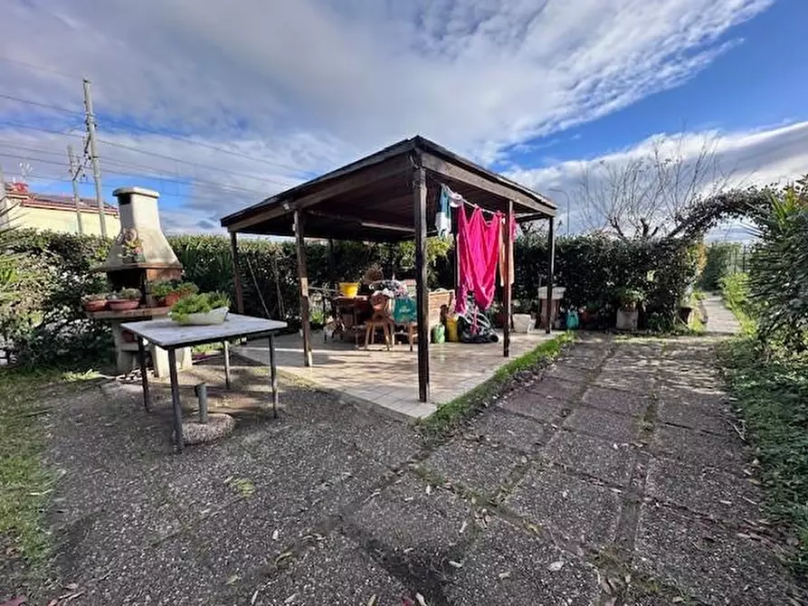 Immagine 58 di Terratetto in vendita  a Pisa