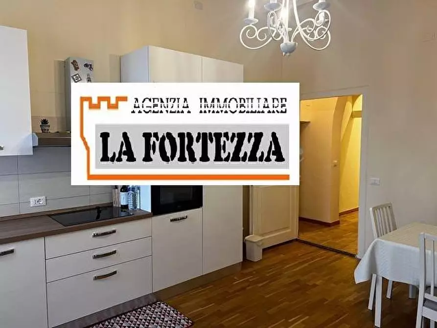 Immagine 2 di Appartamento in vendita  a Pisa