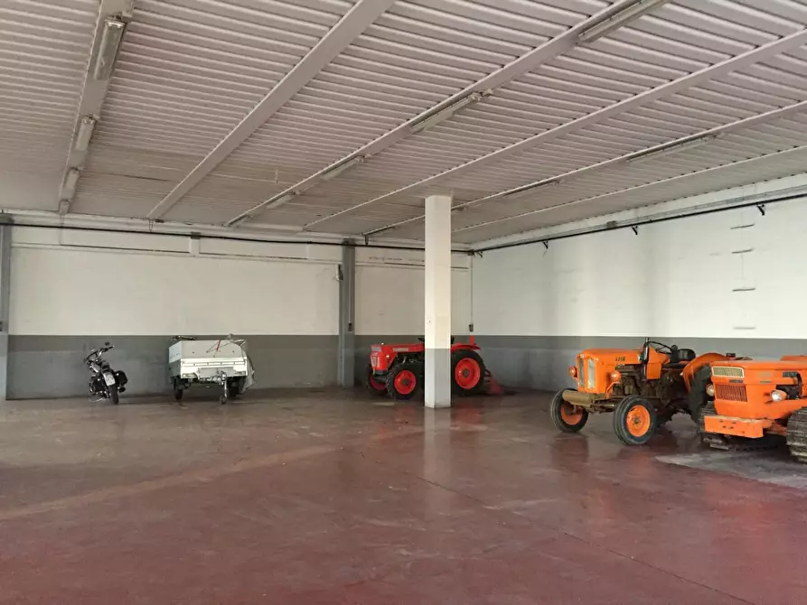 Immagine 19 di Capannone industriale in vendita  a Grosseto