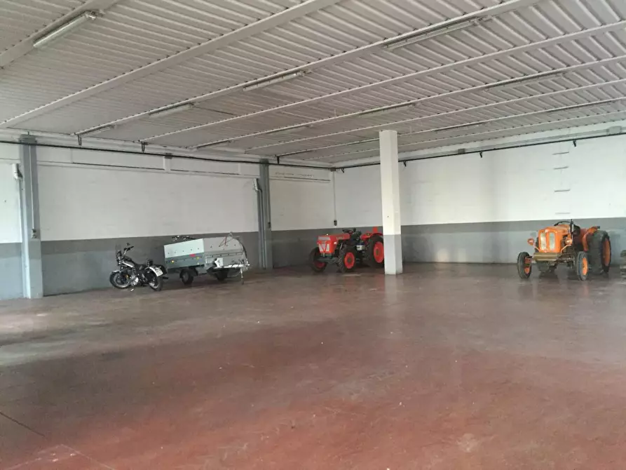 Immagine 23 di Capannone industriale in vendita  a Grosseto