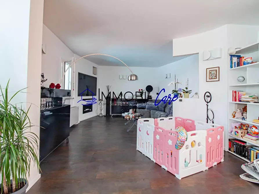 Immagine 17 di Casa indipendente in vendita  a Rosignano Marittimo