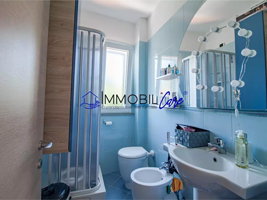 Immagine 24 di Casa indipendente in vendita  a Rosignano Marittimo