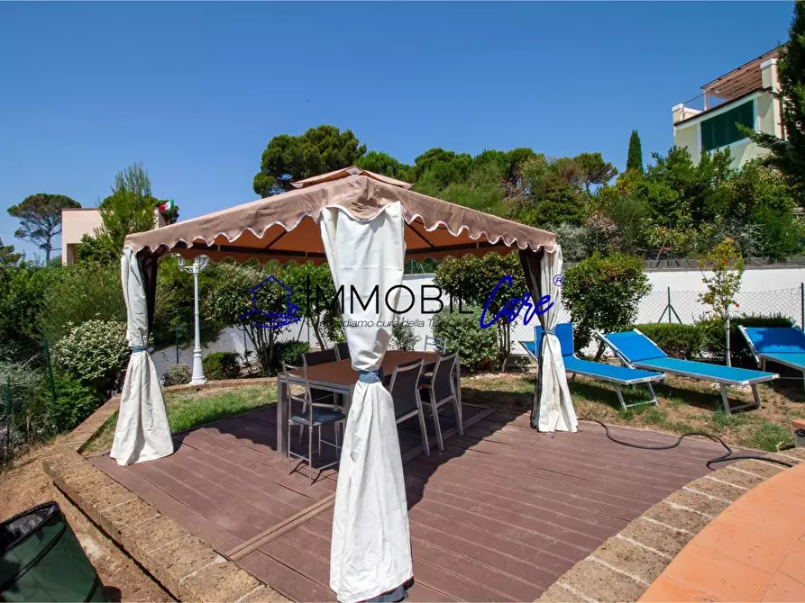 Immagine 10 di Casa indipendente in vendita  a Rosignano Marittimo