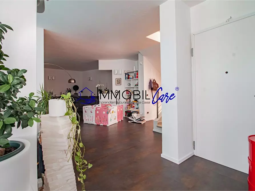 Immagine 15 di Casa indipendente in vendita  a Rosignano Marittimo