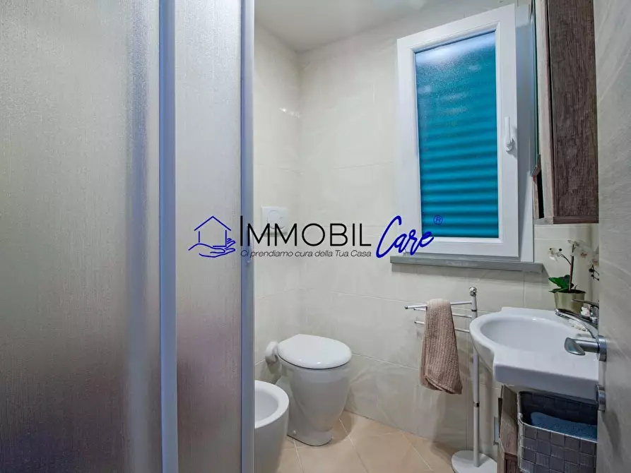 Immagine 38 di Casa indipendente in vendita  a Rosignano Marittimo