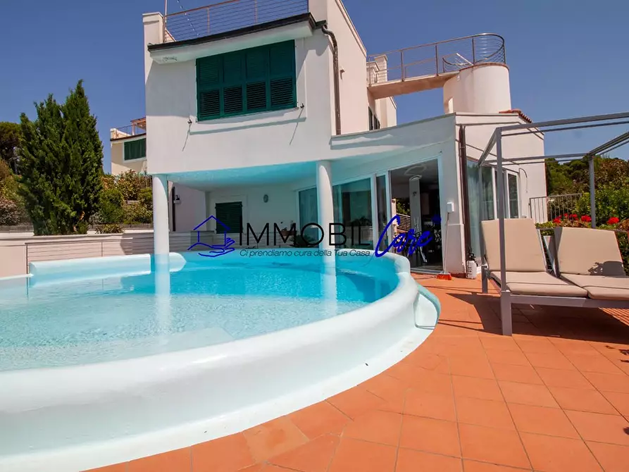 Immagine 9 di Casa indipendente in vendita  a Rosignano Marittimo