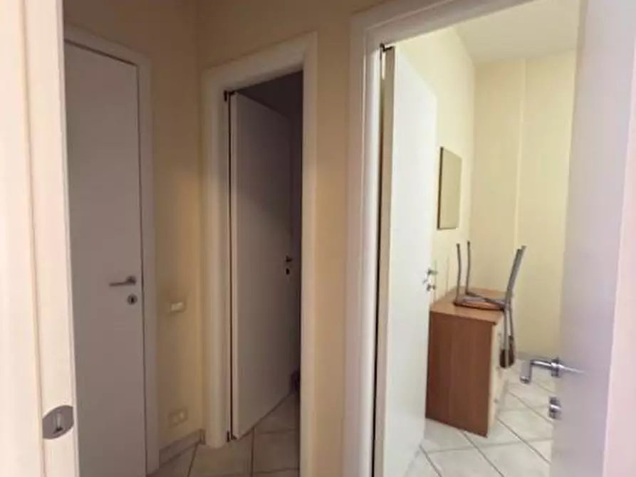 Immagine 9 di Appartamento in vendita  a Carrara