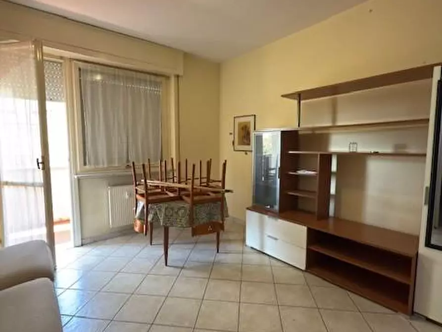 Immagine 3 di Appartamento in vendita  a Carrara