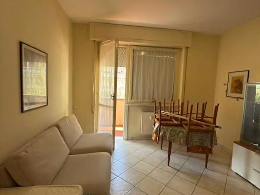 Immagine 1 di Appartamento in vendita  a Carrara