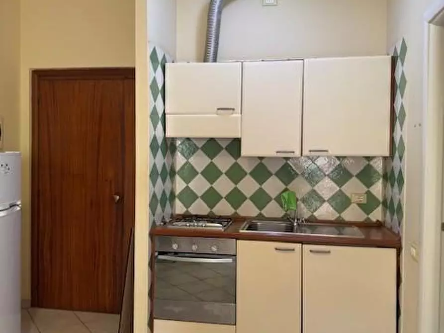 Immagine 4 di Appartamento in vendita  a Carrara