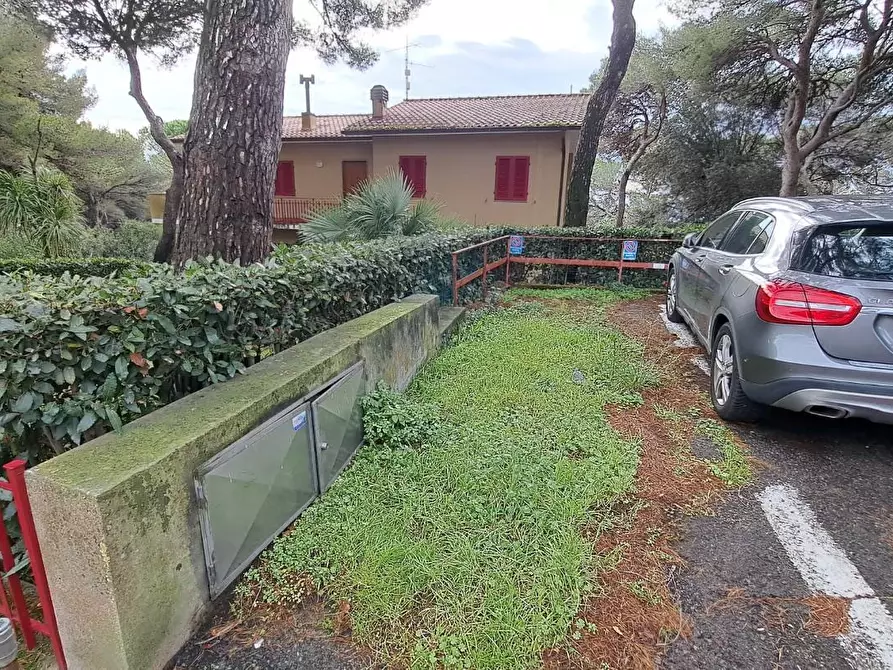 Immagine 22 di Appartamento in vendita  a Rosignano Marittimo