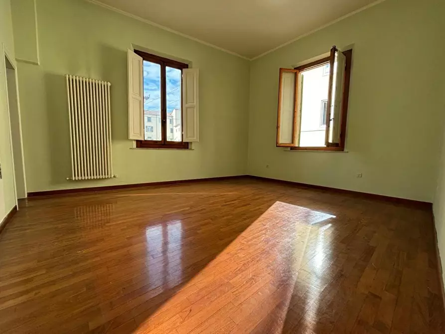 Immagine 6 di Villa in vendita  a Empoli