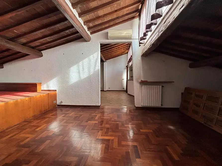 Immagine 12 di Villa in vendita  a Empoli