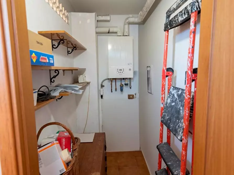 Immagine 13 di Casa semindipendente in vendita  a Ortonovo