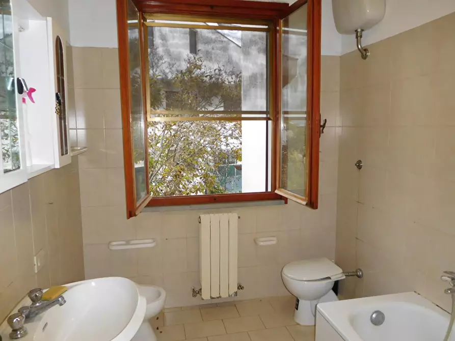 Immagine 16 di Villetta a schiera in vendita  a Pontedera