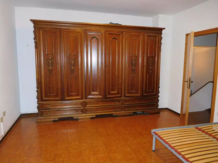 Immagine 11 di Villetta a schiera in vendita  a Pontedera