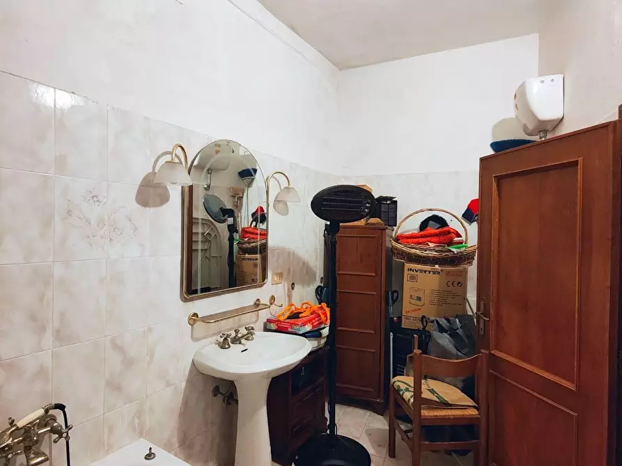 Immagine 21 di Appartamento in vendita  a Calci