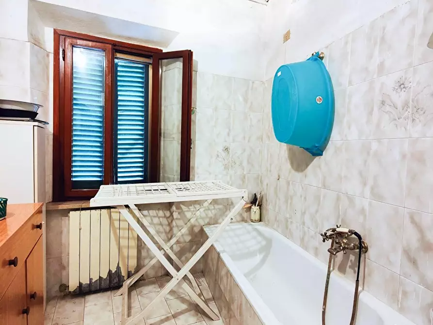 Immagine 22 di Appartamento in vendita  a Calci