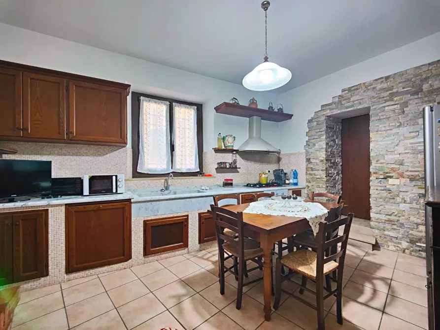 Immagine 10 di Appartamento in vendita  a Calci