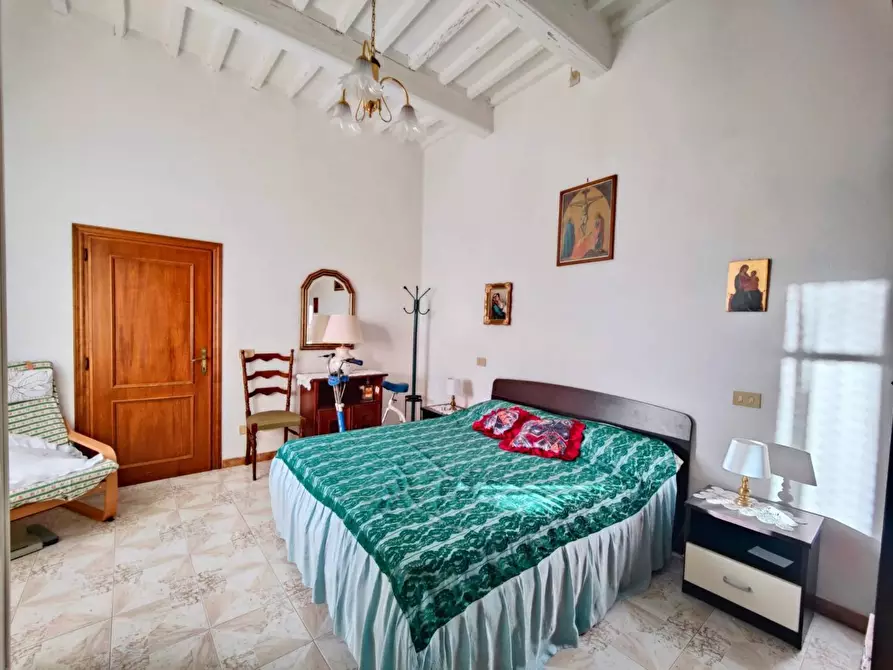 Immagine 16 di Appartamento in vendita  a Calci