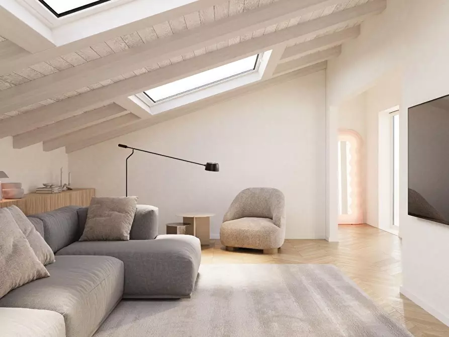 Immagine 4 di Mansarda in vendita  a Empoli