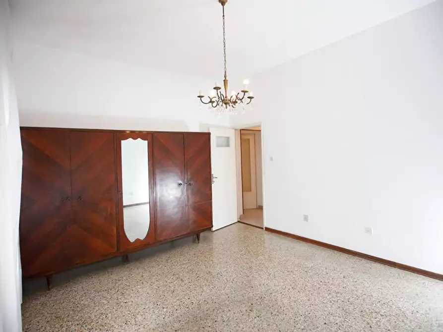 Immagine 24 di Appartamento in vendita  a Collesalvetti