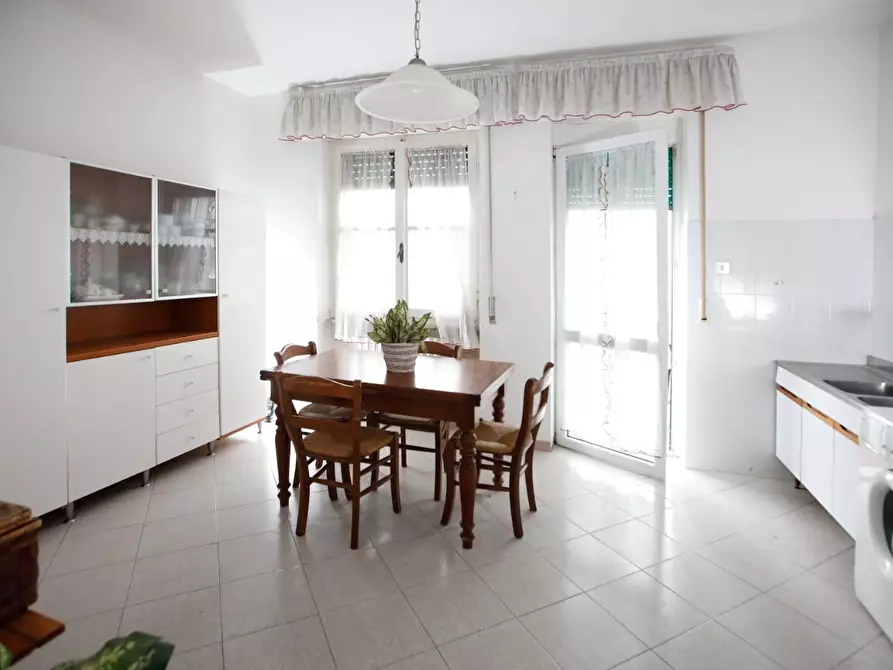 Immagine 6 di Appartamento in vendita  a Collesalvetti