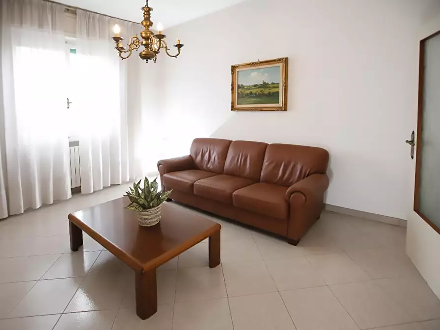 Immagine 11 di Appartamento in vendita  a Collesalvetti