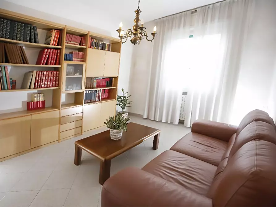 Immagine 10 di Appartamento in vendita  a Collesalvetti