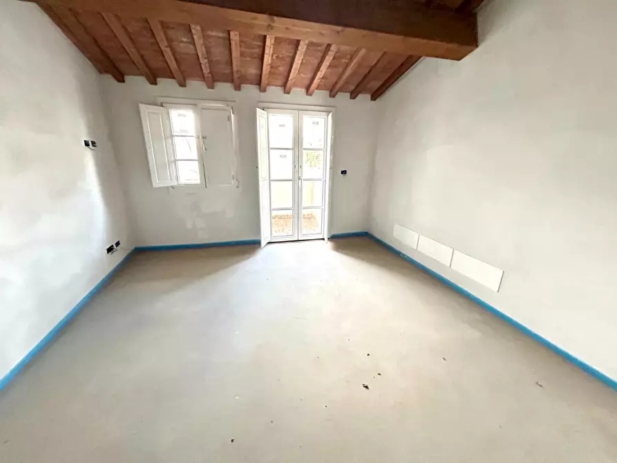 Immagine 10 di Casa bifamiliare in vendita  a Ponsacco