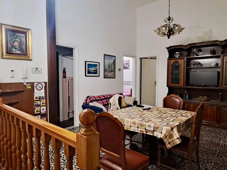 Immagine 1 di Appartamento in vendita  a Viareggio