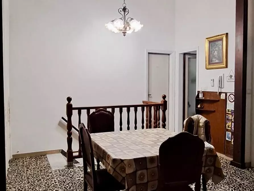 Immagine 3 di Appartamento in vendita  a Viareggio