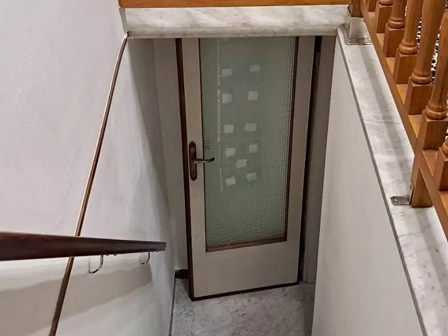 Immagine 25 di Appartamento in vendita  a Viareggio