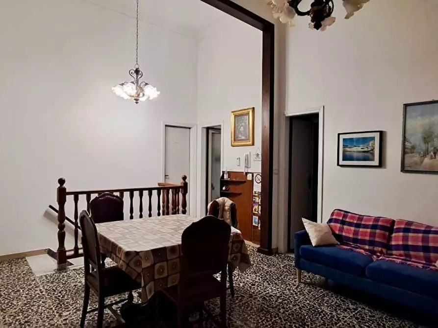 Immagine 4 di Appartamento in vendita  a Viareggio