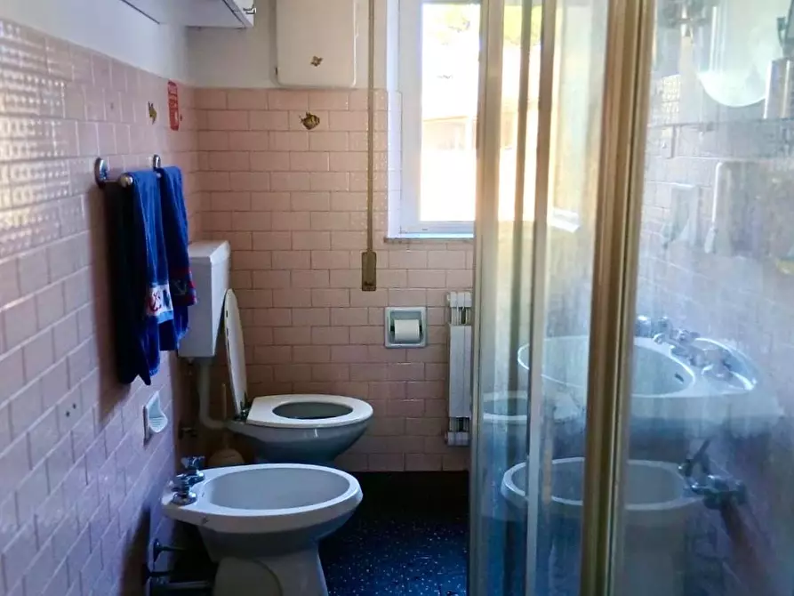 Immagine 26 di Appartamento in vendita  a Viareggio