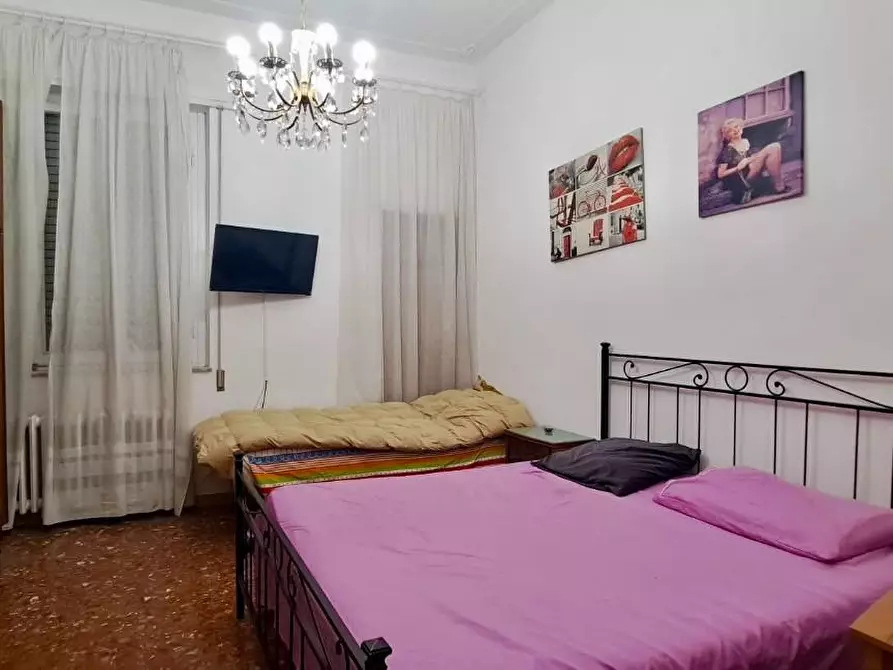 Immagine 17 di Appartamento in vendita  a Viareggio