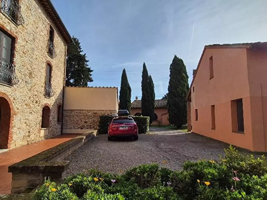 Immagine 3 di Casa trifamiliare in vendita  a Campiglia Marittima