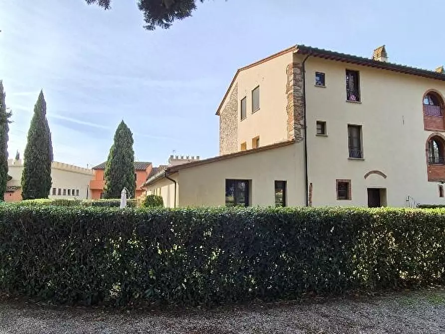 Immagine 10 di Casa trifamiliare in vendita  a Campiglia Marittima
