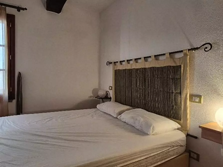 Immagine 29 di Casa trifamiliare in vendita  a Campiglia Marittima