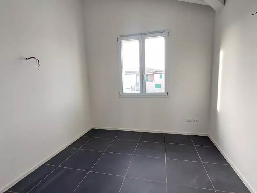 Immagine 17 di Appartamento in vendita  a Pontedera