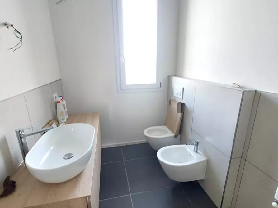 Immagine 12 di Appartamento in vendita  a Pontedera