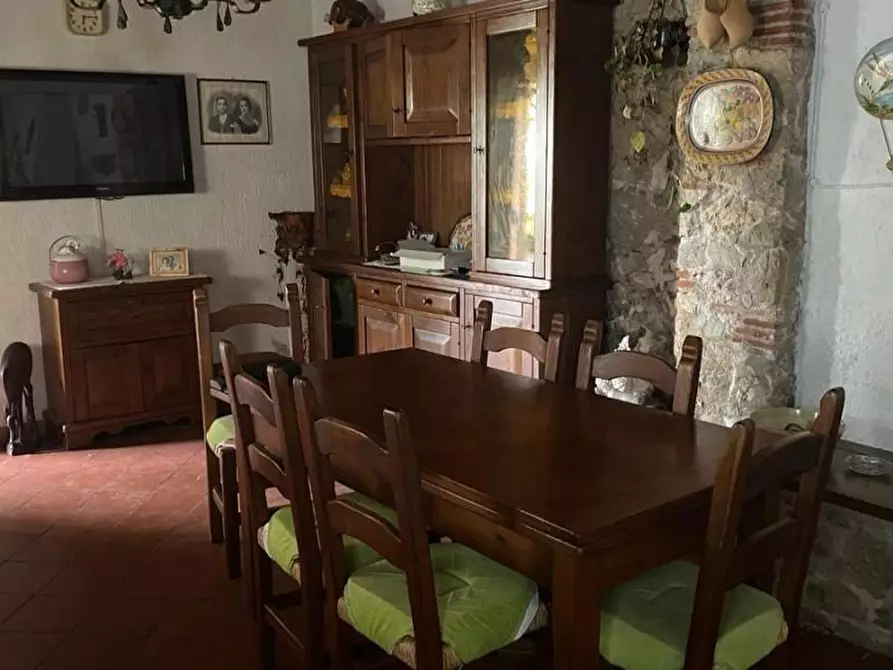 Immagine 13 di Rustico / casale in vendita  a Camaiore