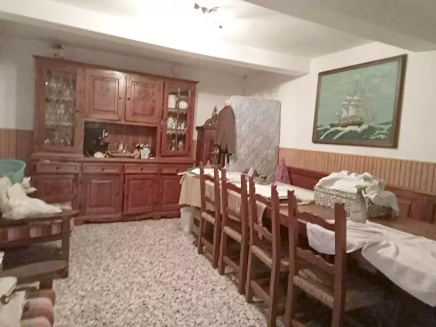 Immagine 8 di Rustico / casale in vendita  a Camaiore